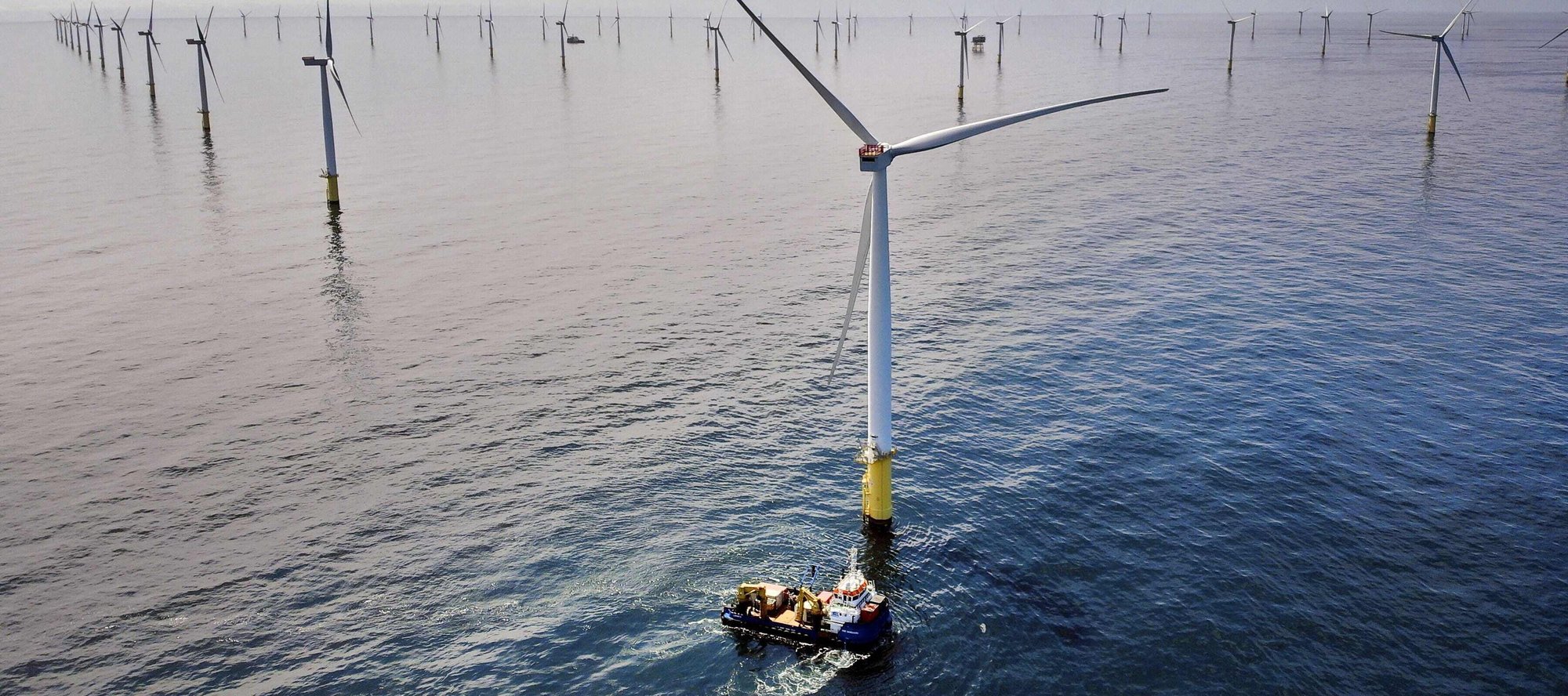 Subsea wind turbines